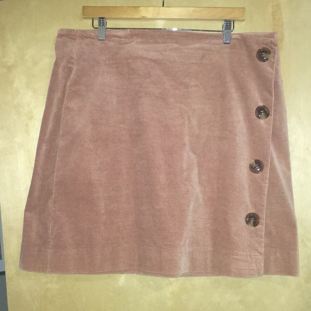 Rose Skirt with Buttons